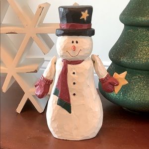 Midwest of Cannon Falls Snowman Carrying a Star